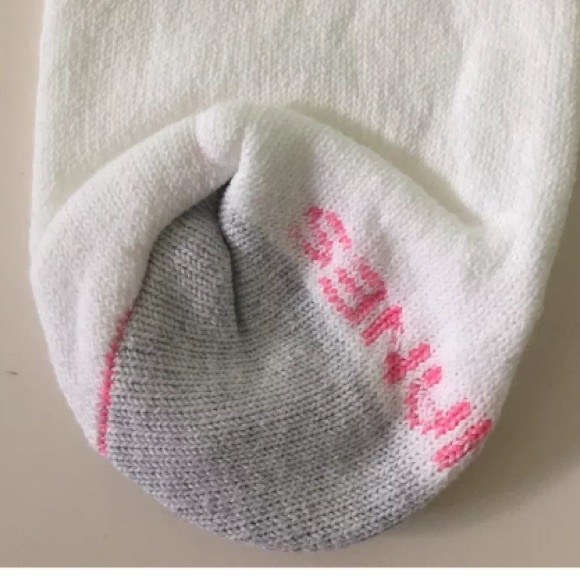 Hanes Her Way Women's White Crew Socks 6 Pair RARE - Picture 5 of 8